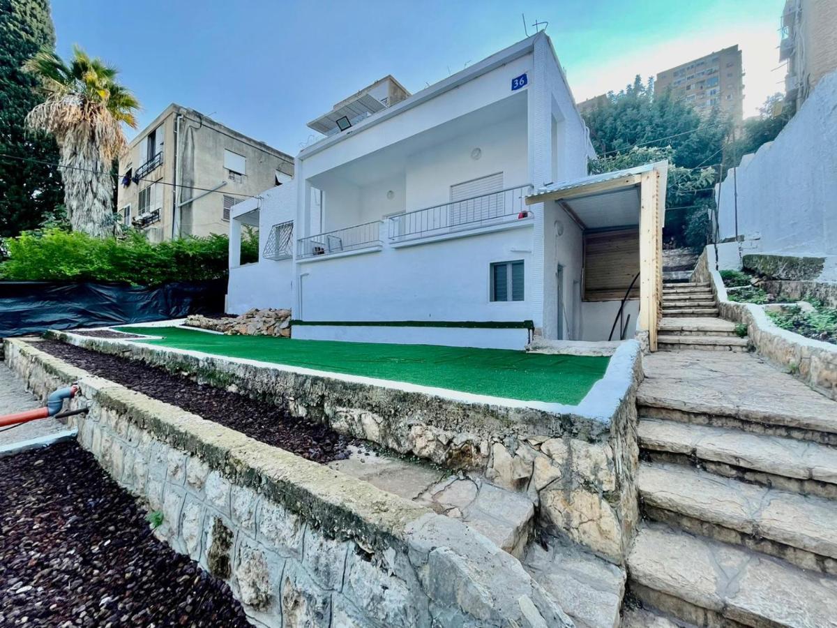 יחידות אירוח נוף המפרץ Apartment Haifa Exterior photo